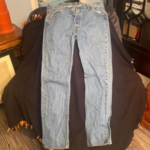 Men’s Levi jeans